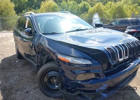 2015 Jeep Cherokee Latitude из США, поврежденный, VIN 1C4PJMCS1FW513909